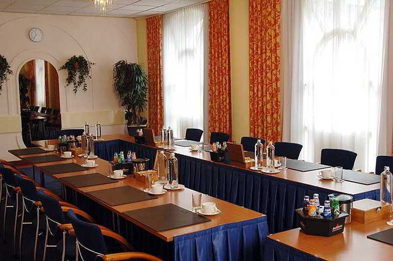 Inntel Amsterdam Hotel 4*
